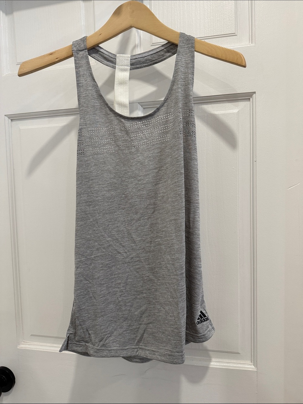 Bundle of 3 NIKE/ADIDAS racerback Tanks - Picture 4 of 7